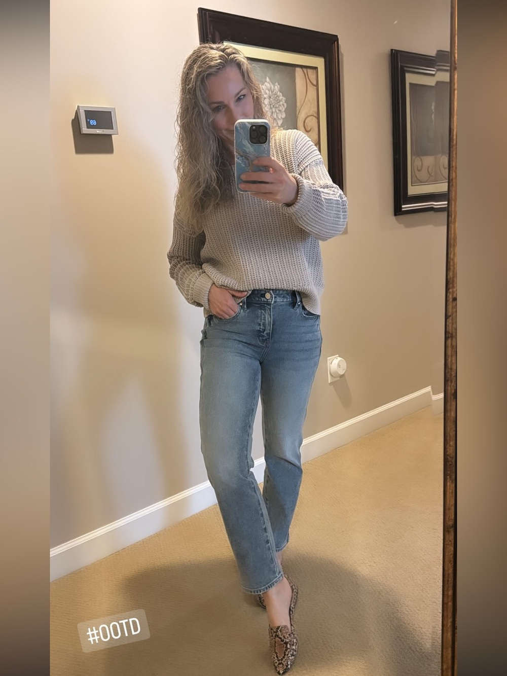 Re/Done stove Pipe, straight leg, high rise, Light Blue Raw Hem Jeans